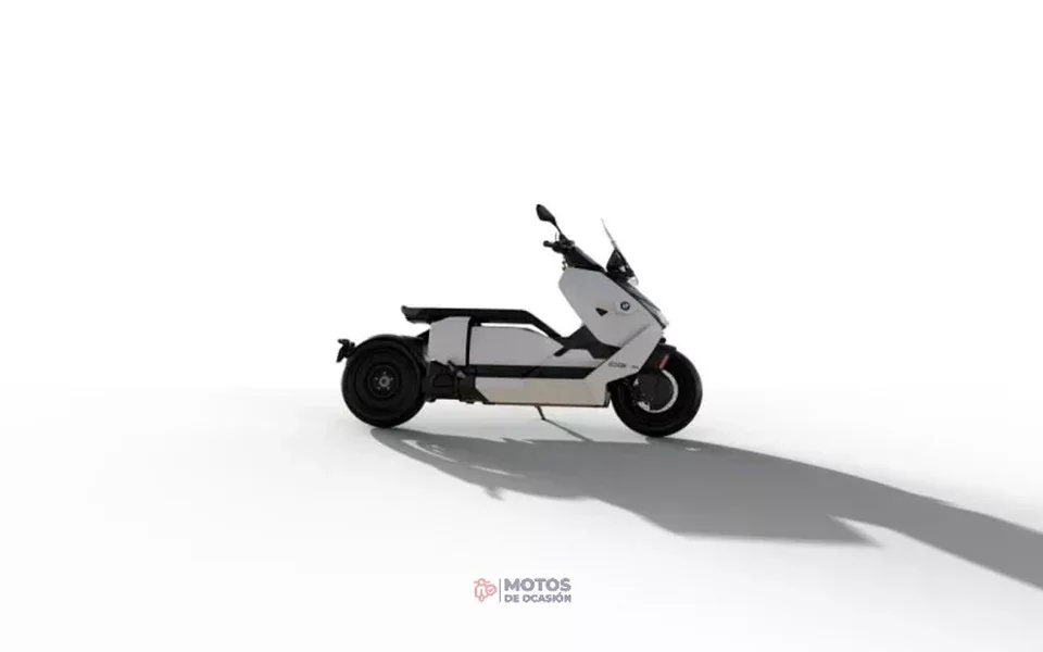 BMW CE 04