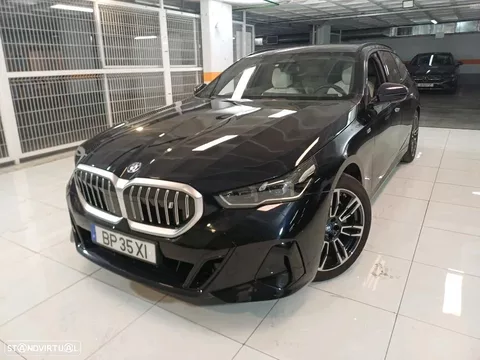 BMW i5 Touring eDrive40