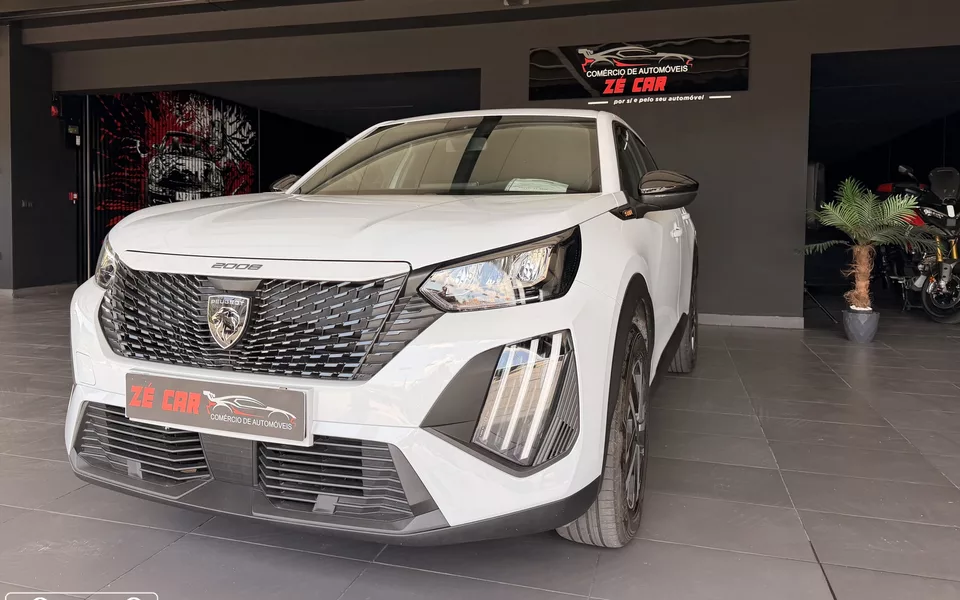 Peugeot 2008 Hybrid 145 e-DSC Style