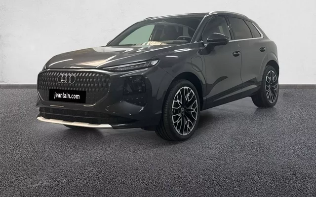 AUDI Q3 HYBRIDE Q3 e-hybrid 272 ch S tronic 6 Advanced