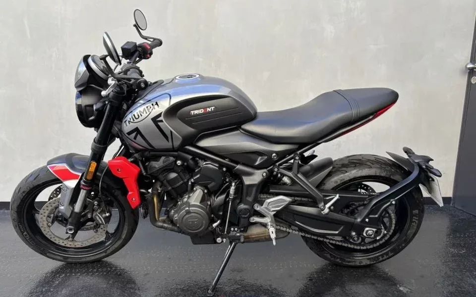 Triumph Trident 750