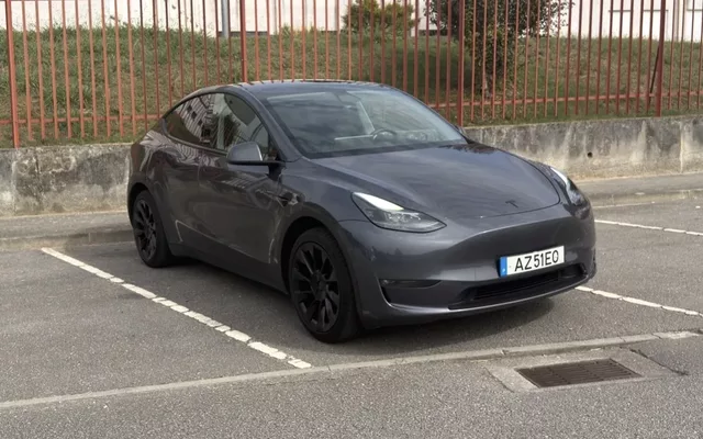 Tesla Model Y Long Range Tração Integral