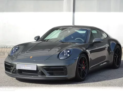 Porsche 911 (992) Carrera 4 GTS PDK