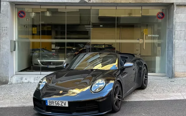 Porsche 911 (992) Carrera T