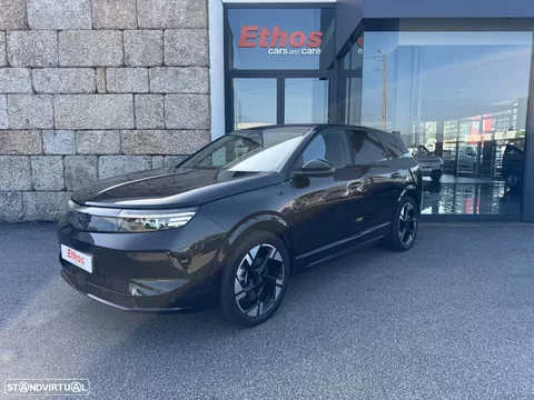 Opel Grandland 82 kWh GS