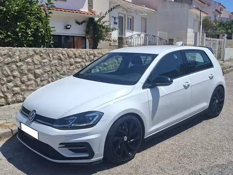 VW Golf 1.6 TDI R-Line
