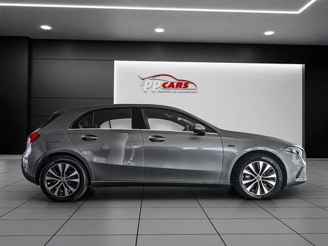 Mercedes-Benz A 250e Hybrid EQ Power