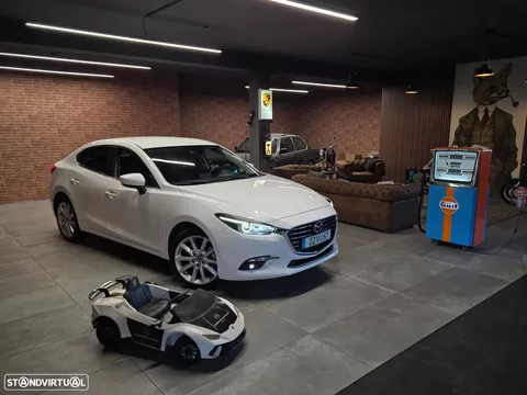 Mazda 3 Sedan 1.5 Sky-D Evolve HS Navi