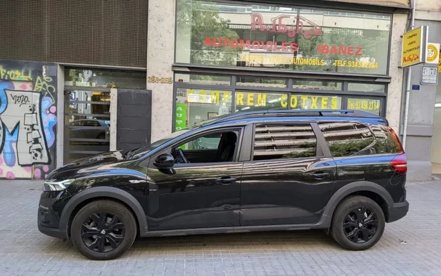 DACIA Jogger Jogger 1.0 TCe S.L Extreme 7pl. - 15990€ en Barcelona