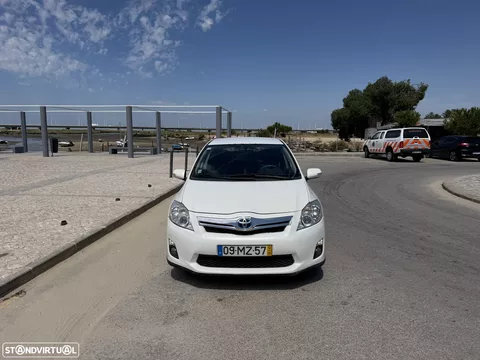 Toyota Auris 1.8 HSD Sport+Skyview +Navi