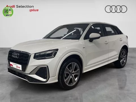 AUDI Q2 Q2 35 TFSI Adrenalin S tronic 110kW