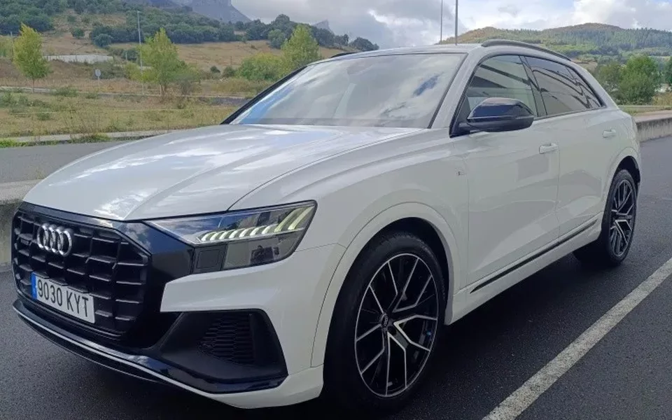 AUDI Q8 Q8 50 TDI quattro tiptronic