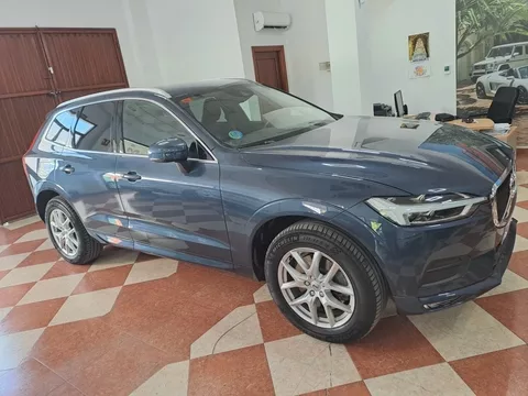 VOLVO XC60 XC60 B4 Momentum AWD Aut. - 23500€ en El cuervo