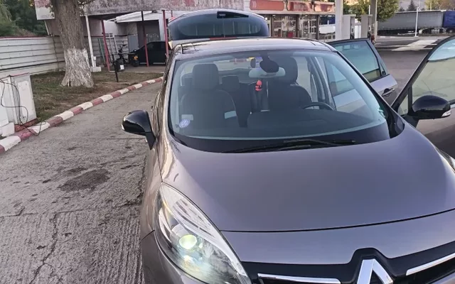Renault Scenic 2013