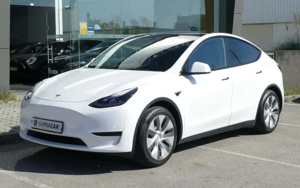Tesla Model Y Tração Traseira
