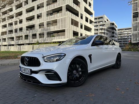 Mercedes E CLASS 2022