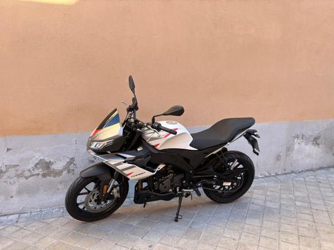 Aprilia Tuono 125