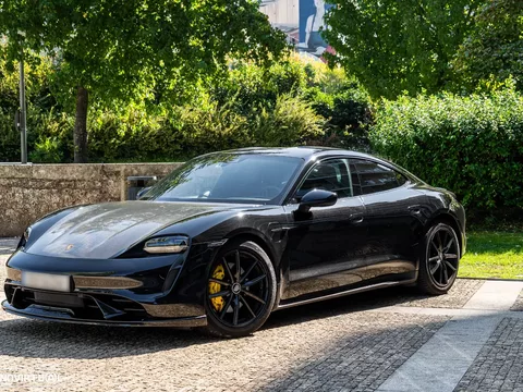 Porsche Taycan Standard