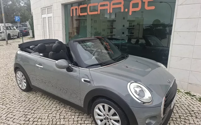 MINI Cabrio Cooper Essential