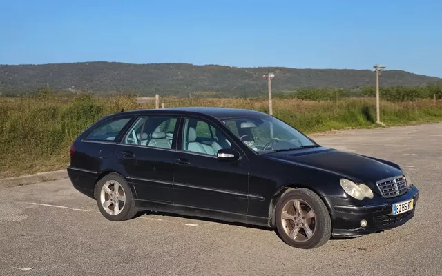 Mercedes-Benz C 220