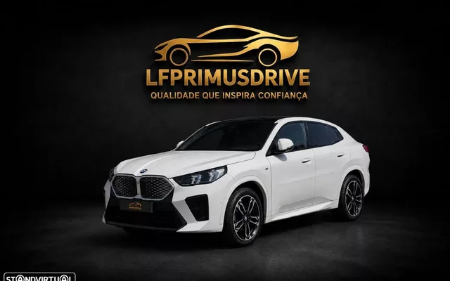 BMW iX2 eDrive20 Pack Desportivo M