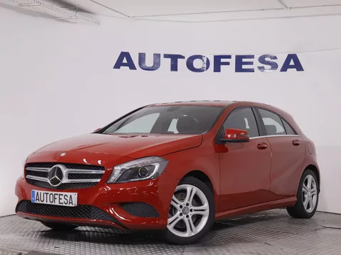 Mercedes-benz A 250 CLASE A A250 URBAN 7G-DCT AUTO 211CV 5P # CUERO,LEVAS EN VOLANTE