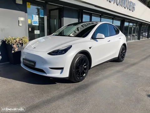 Tesla Model Y RWD