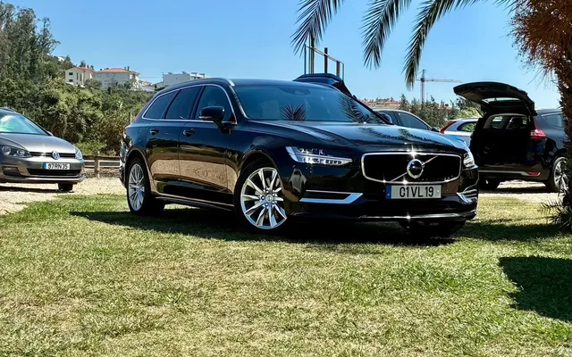 Volvo V90 2.0 T8 Momentum Plus AWD Geartronic