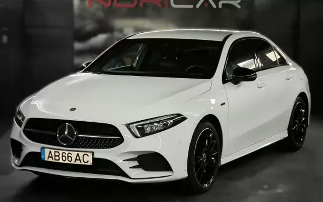 Mercedes-Benz A 250 Limousine 2020 e AMG Line