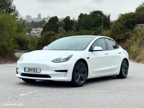 Tesla Model 3 Standard Range Plus RWD