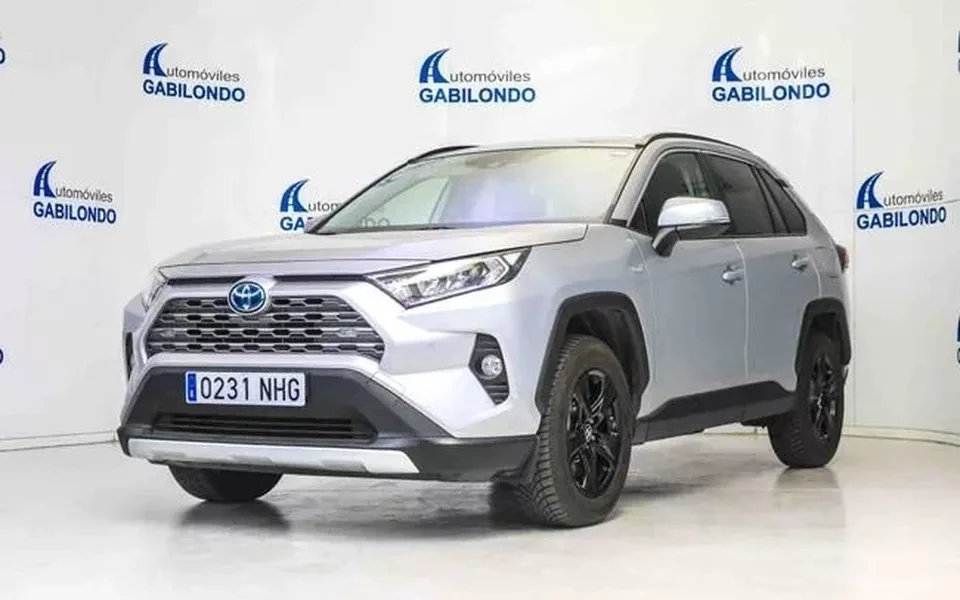 TOYOTA RAV-4 2.5l 220H Advance