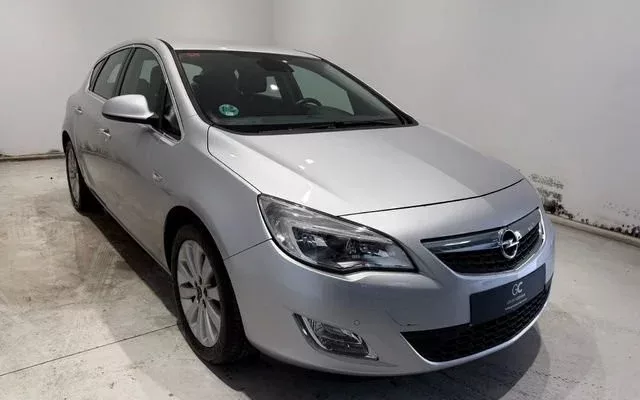 OPEL Astra Astra 1.4 T Cosmo