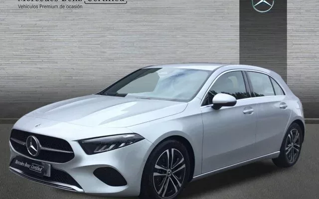 MERCEDES-BENZ Clase A CLASE A 200 d Compacto