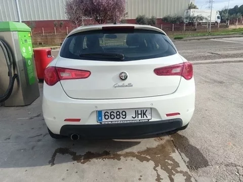 ALFA ROMEO Giulietta Giulietta 1.6JTDm Distinctive