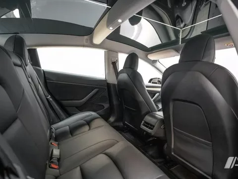 TESLA Model 3 Model 3 Long-Range Dual Motor Performance AWD - 33990€ en San sebastián de los reyes