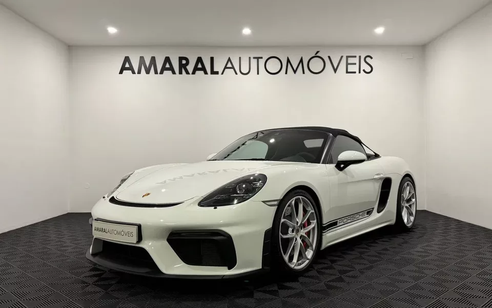 Porsche 718 Spyder Standard