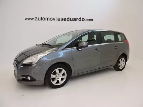PEUGEOT 5008 Premium 1.6 HDi 112 FAP