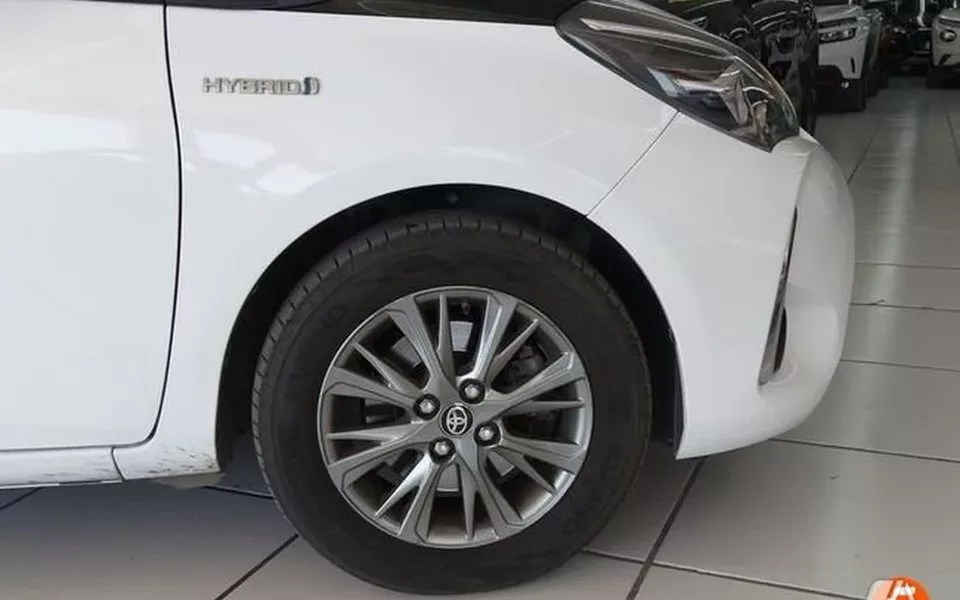 TOYOTA Yaris Yaris 100H 1.5 Active Tech