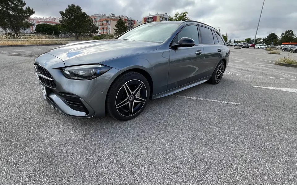 Mercedes-Benz C 300 e T 9G-TRONIC AMG Line