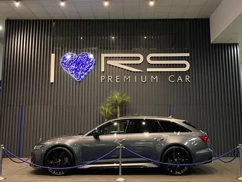 AUDI A6 RS6 Avant