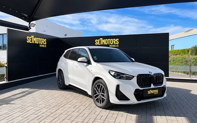 BMW iX1 xDrive30 Pack Desportivo M