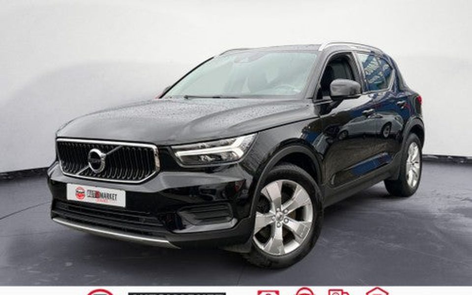 VOLVO XC40 D4 Momentum AWD Aut.