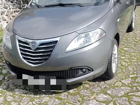 Lancia Ypsilon 1.2 S&S Urban