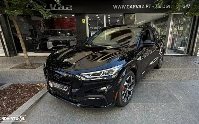 Ford Mustang Mach-E 75.7 kWh Premium AWD