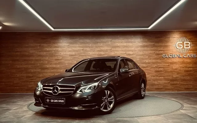 MERCEDES-BENZ Clase E E 300 BT Hybrid Avantgarde 7G Plus