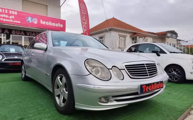 Mercedes-Benz E 220
