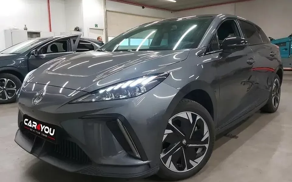 MG MG4 64 kWh Luxury
