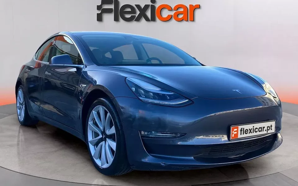 Tesla Model 3 Long-Range Dual Motor AWD