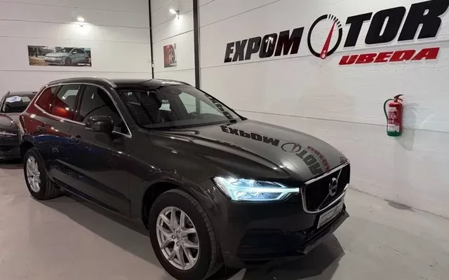 VOLVO XC60 2.0 D4 190 Momentum 5p Aut