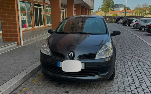 Renault Clio 1.2 16V Confort Authentique